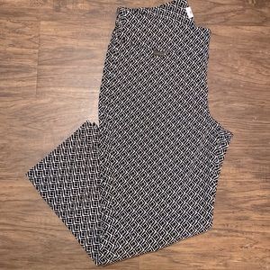 Peck & Peck Cropped Dress Pants - Sz 10 Black/White Pattern